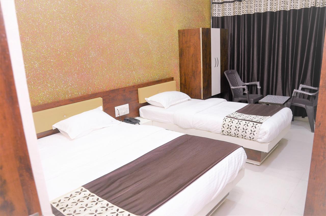 Hotel Bansidhar Somnāth Екстериор снимка