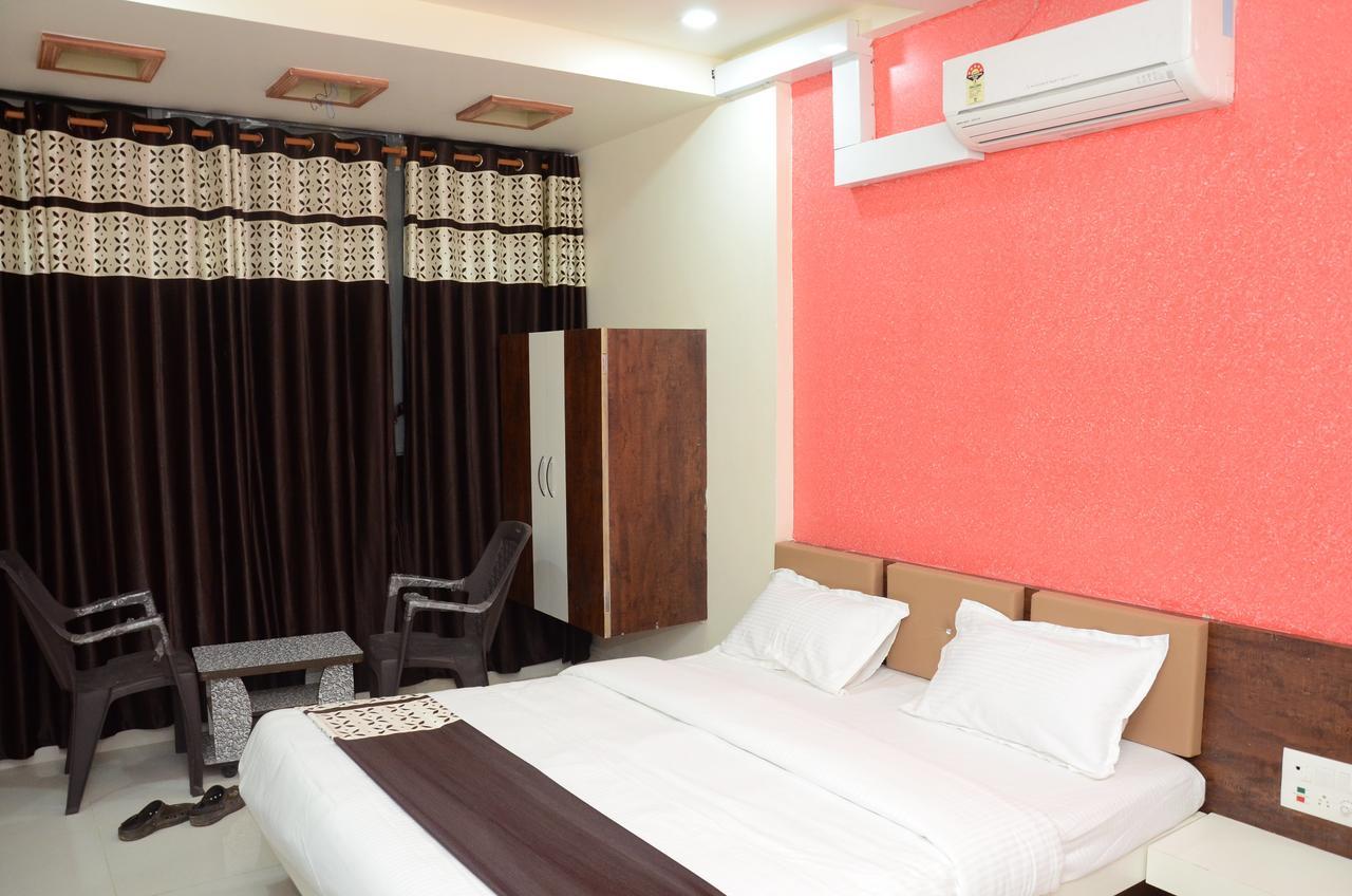 Hotel Bansidhar Somnāth Екстериор снимка