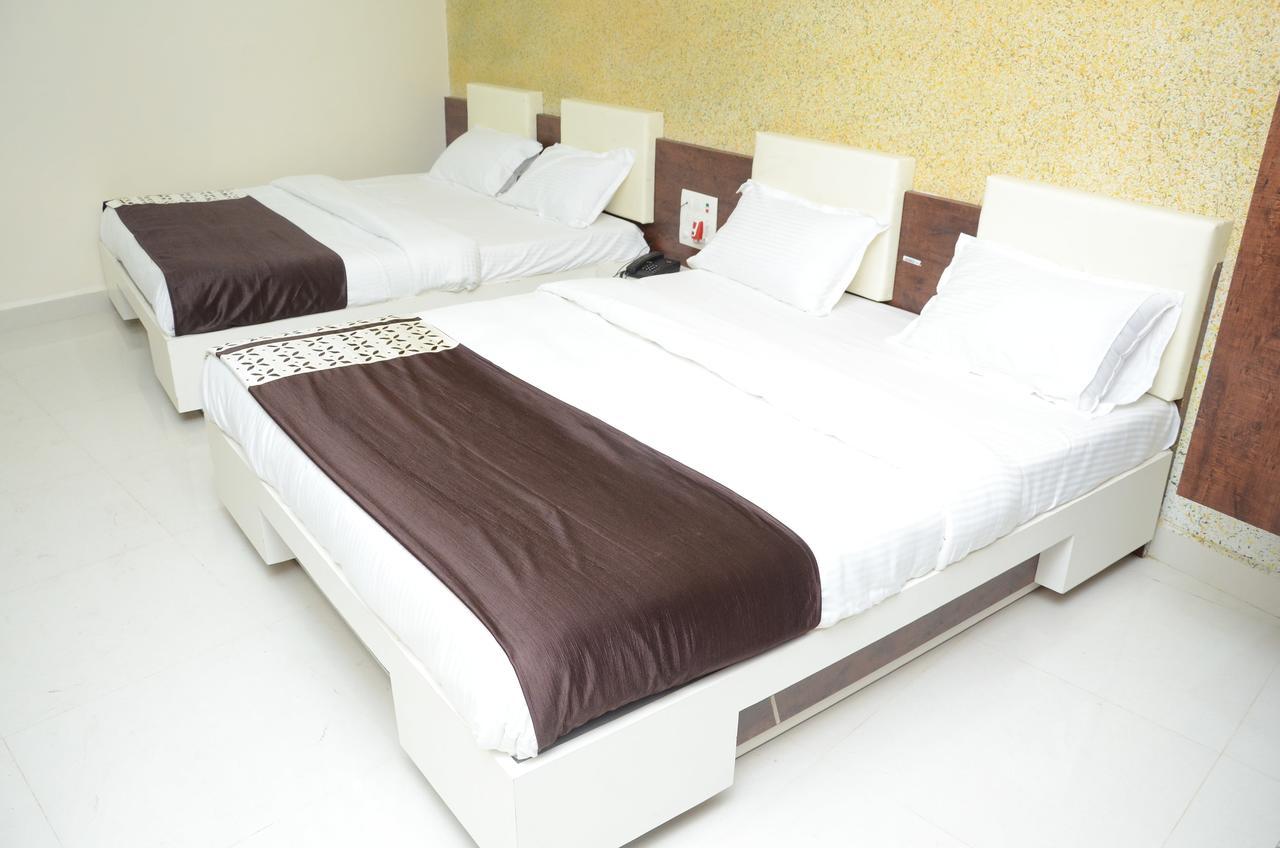 Hotel Bansidhar Somnāth Екстериор снимка